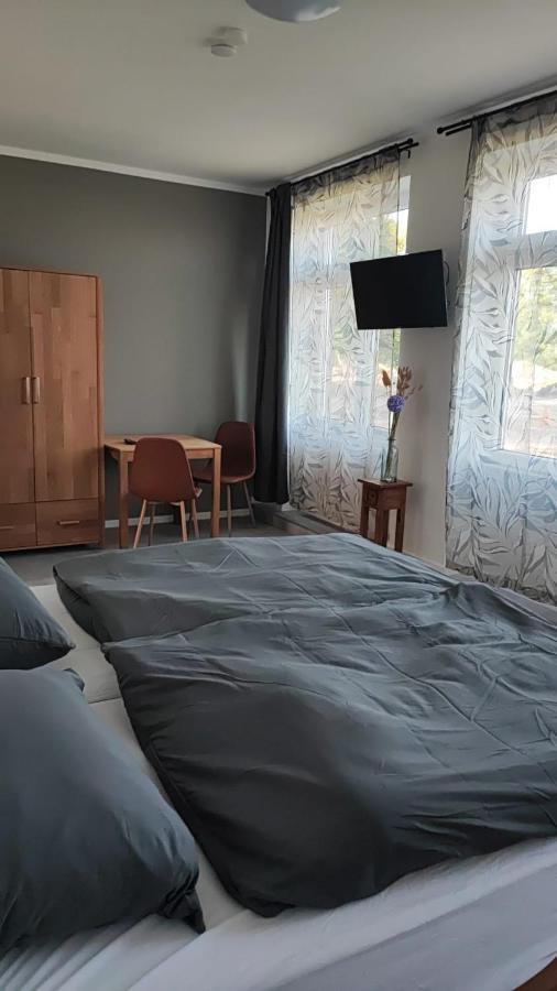 Pension Hopela Gotha Extérieur photo